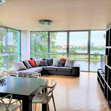 Winwinstay Superior Apartment By River Daugava Riga Exterior photo