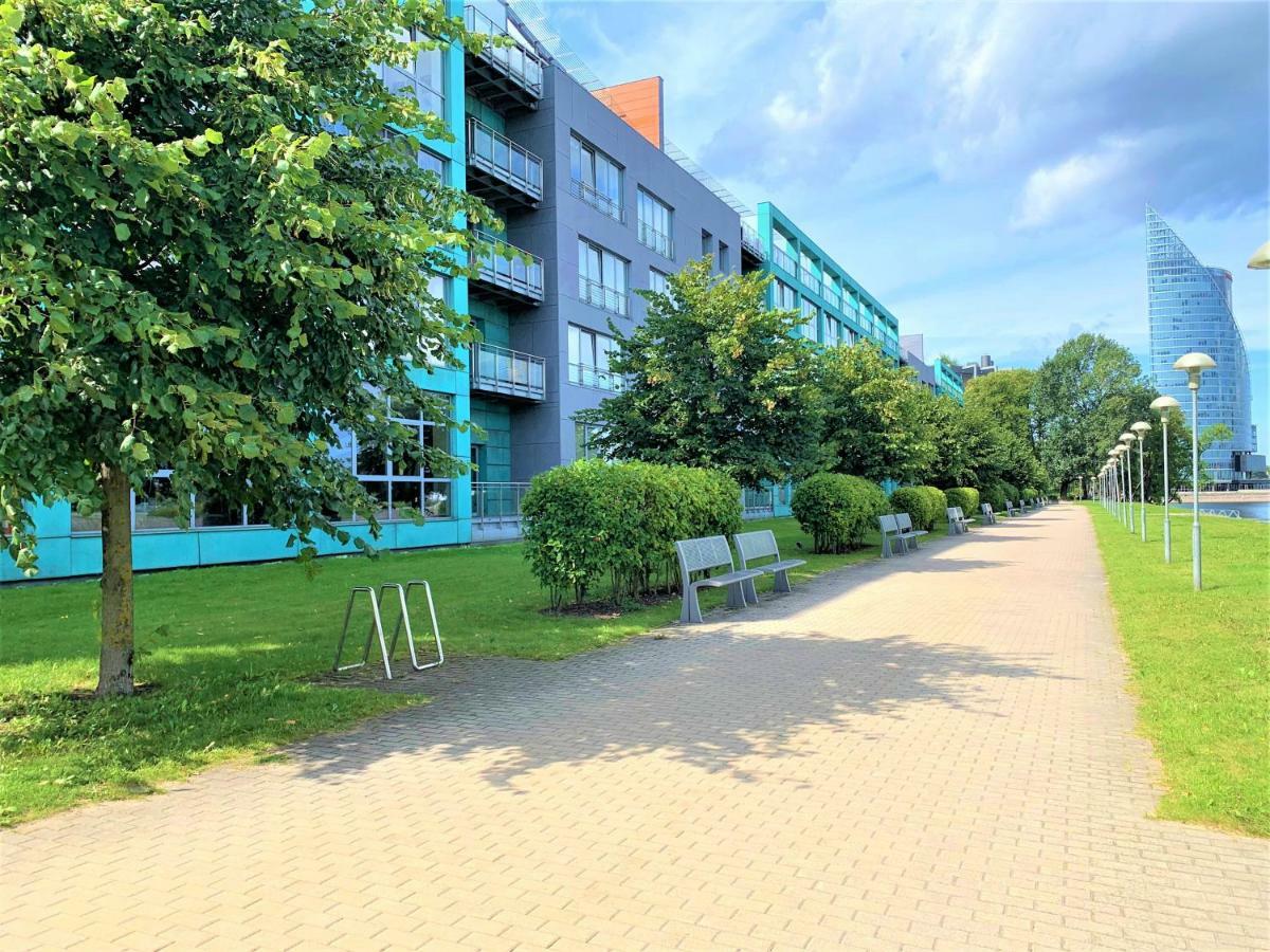 Winwinstay Superior Apartment By River Daugava Riga Exterior photo