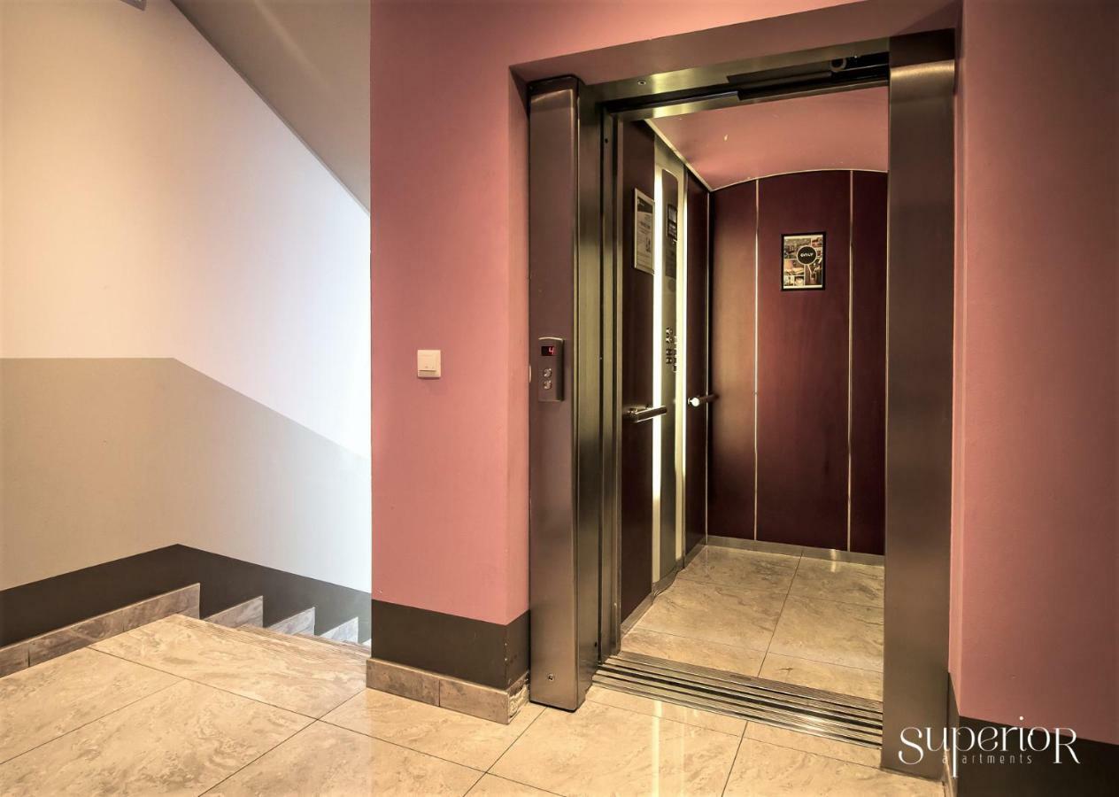 Winwinstay Superior Apartment By River Daugava Riga Exterior photo