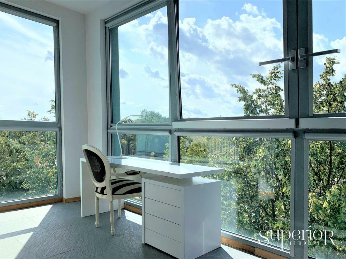Winwinstay Superior Apartment By River Daugava Riga Exterior photo